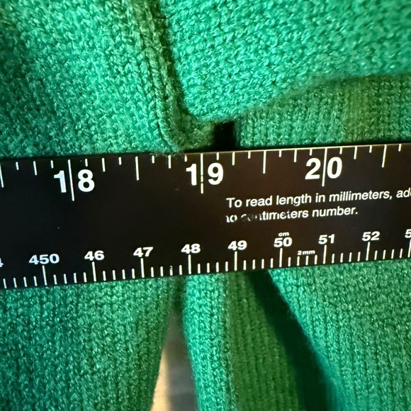 NEW Cupshe Green Ribbed Knit Cold Shoulder Sweater Long Sleeve Pullover M - Picture 9 of 9